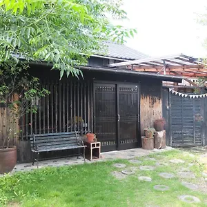  Guest house Yomogi Japan