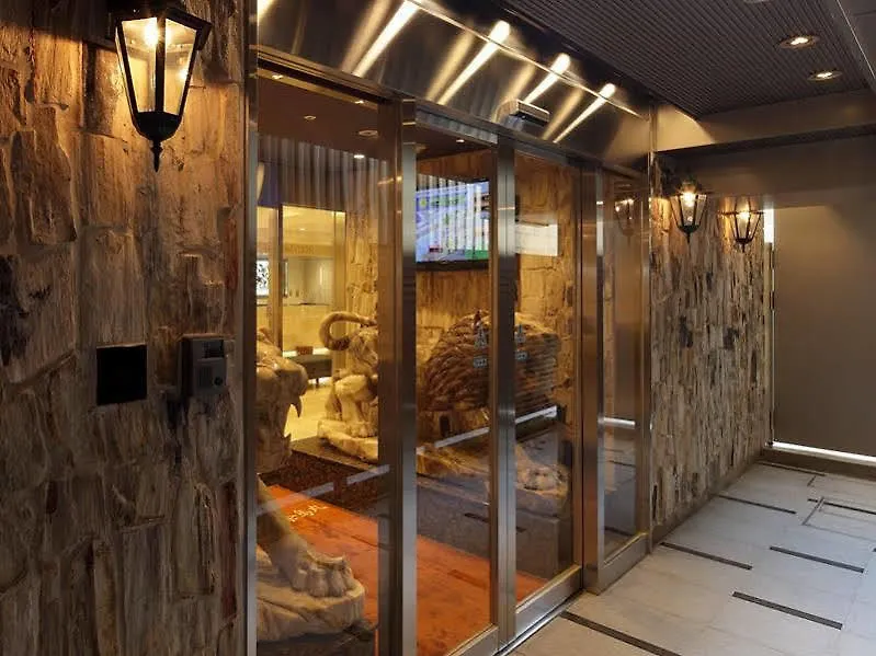 Check In Shijokarasuma Hotel Kyoto 3*,