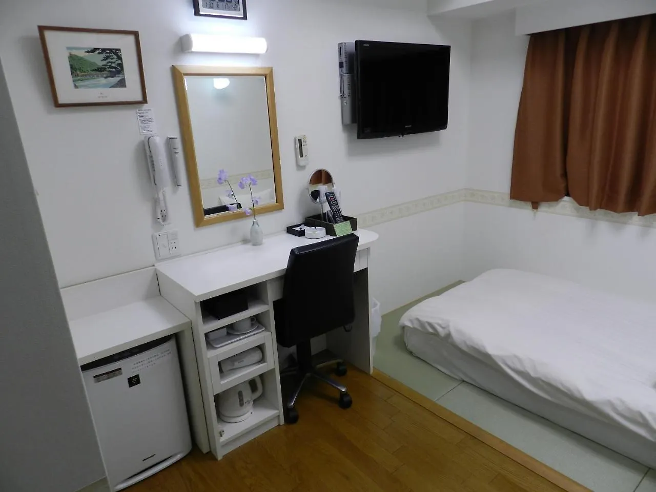 Check In Shijokarasuma Hotel Kyoto Japan